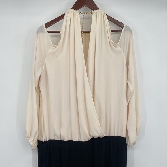 Cache Jumpsuit Womens Size XL Cream Black Cold Shoulder Pleated Chain Neck Relax - Picture 11 of 16